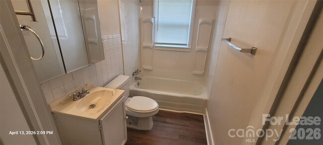 Building Photo - 804 Klondale Ave