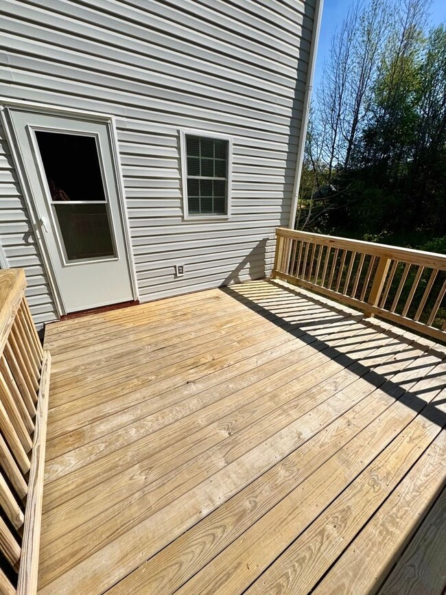 Building Photo - Move-in Ready! Beautifully Updated 4 Bedroom, 2.5 bath Home, located on a Quiet Cul-de-Sac in N. ...