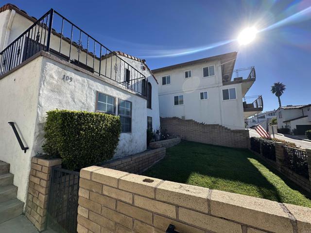 Building Photo - 109 S Alameda Ln