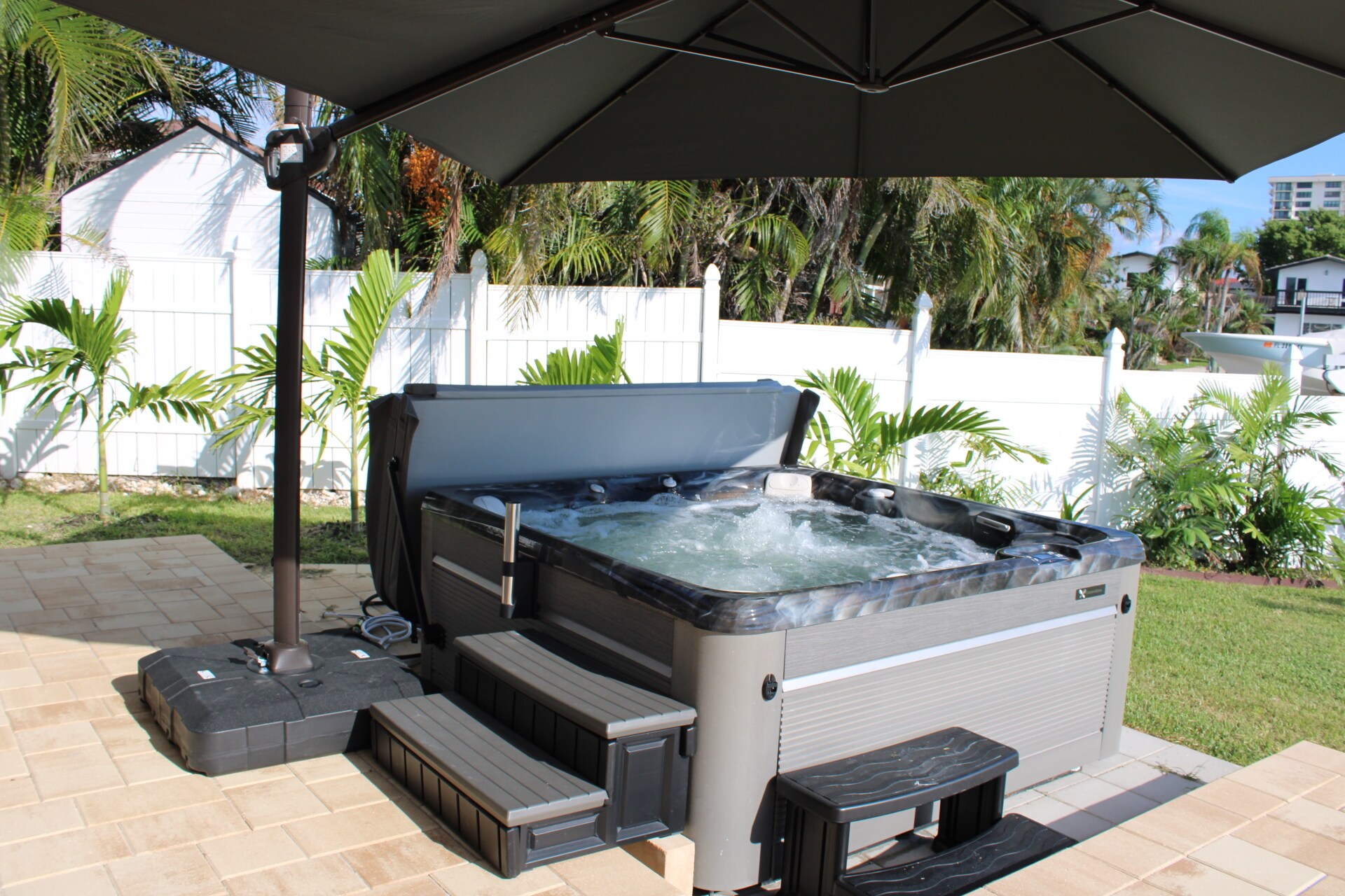 Building Photo - 229 Palm Is NW