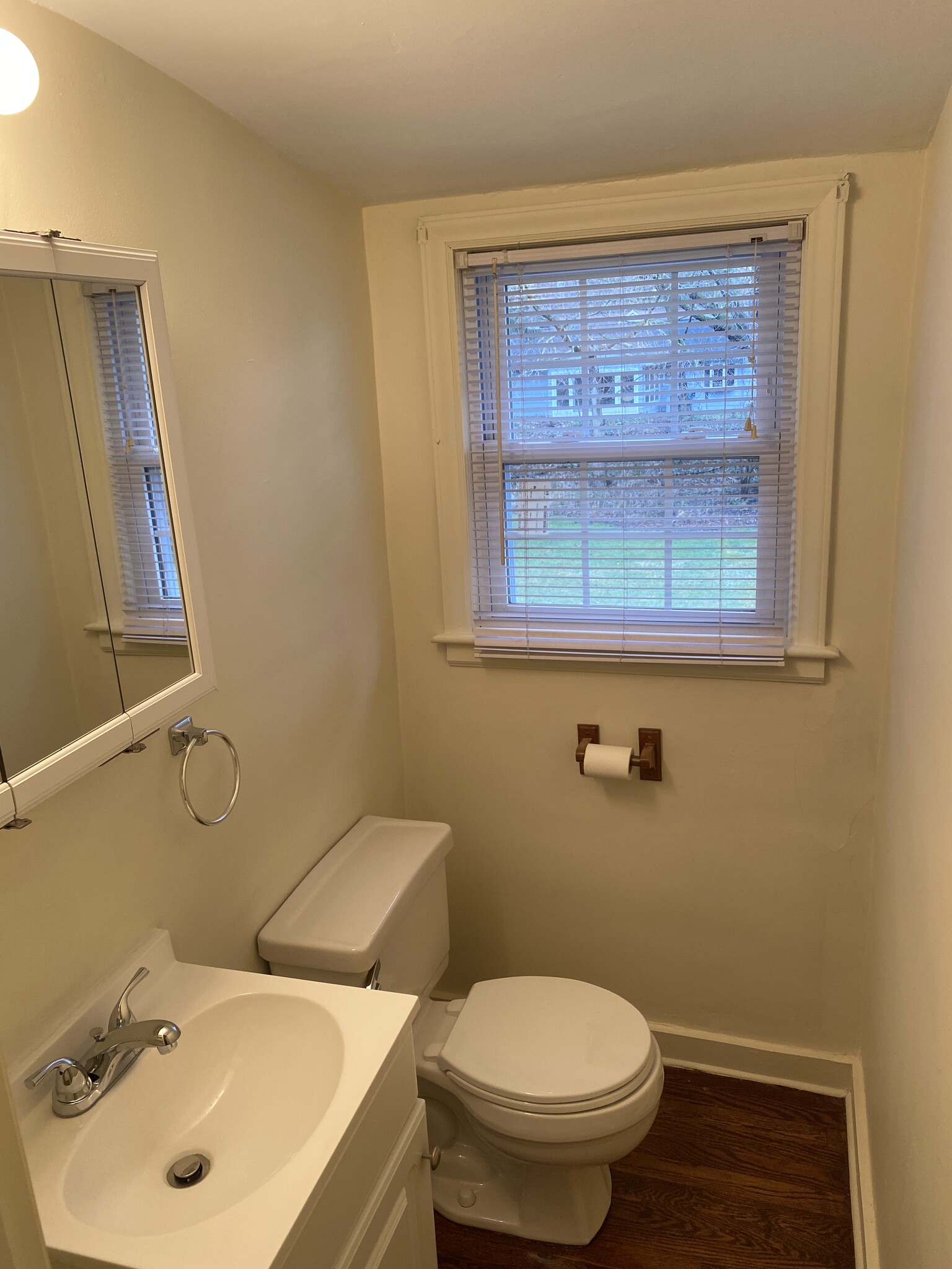 Half Bath - 16 Beechwood Rd