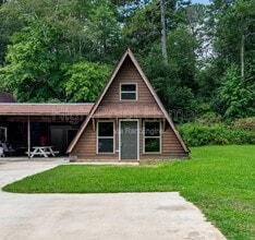 Building Photo - 1672 Johnson Rd