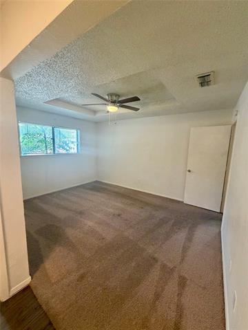 Building Photo - 106 N W Pk Dr
