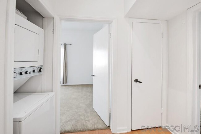 Building Photo - 5170 Clairemont Mesa Blvd