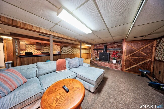 Building Photo - 41 Trout Brook Dr