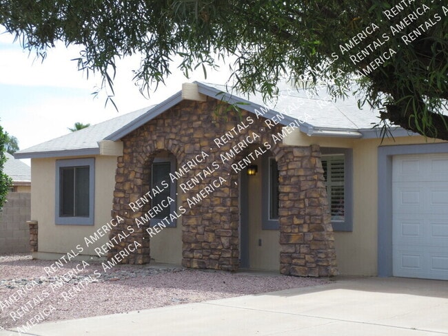 Building Photo - 13410 N 41st Pl