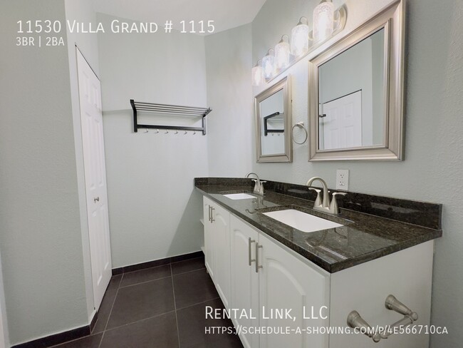 Building Photo - 11530 Villa Grand