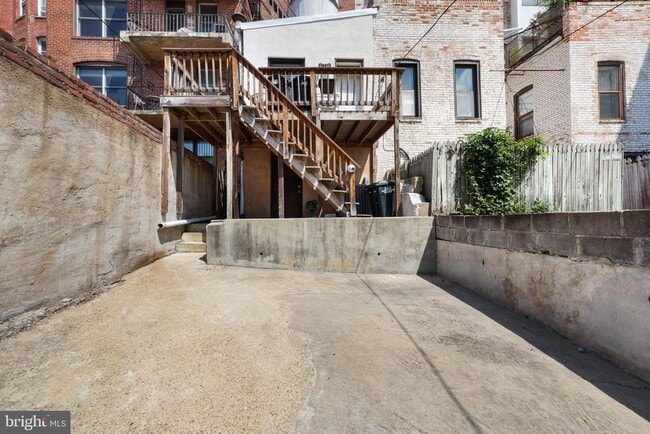 Building Photo - 1828 California St NW