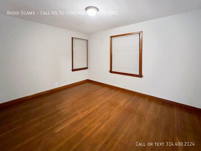 Building Photo - 1500 Comet Dr