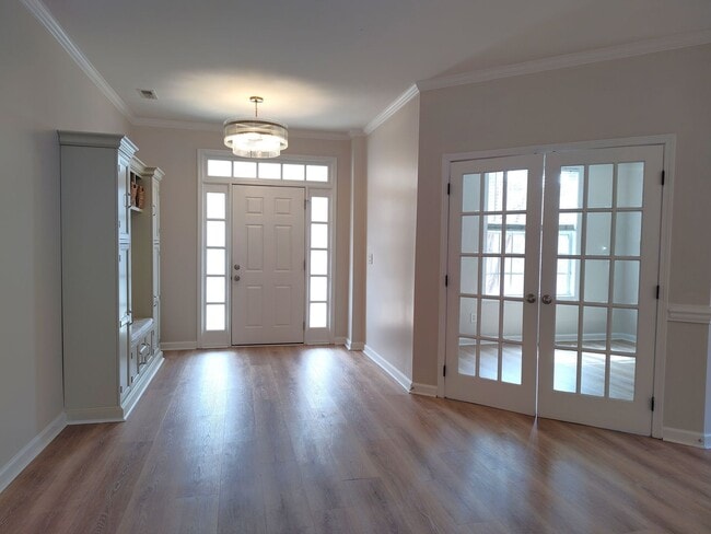 Building Photo - Stunning 2 Story, 4 Bedroom, 4.5 Bath Home Located in the Bridgemill Community in SC!