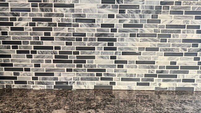 Building Photo - 8408 S Lorel Ave