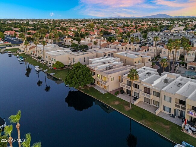 Building Photo - 1414 W Coral Reef Dr