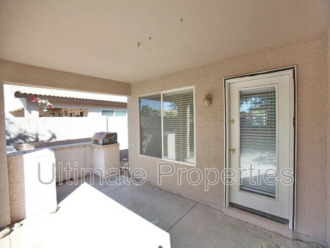 Building Photo - 7725 W Foothill Dr