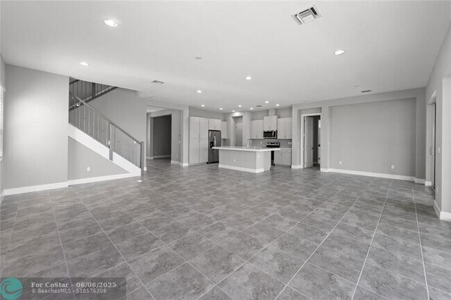 Building Photo - 5350 Liberty Ln