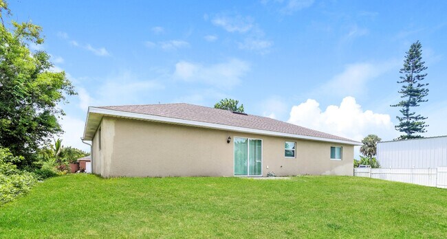 Building Photo - 3312 26th St SW