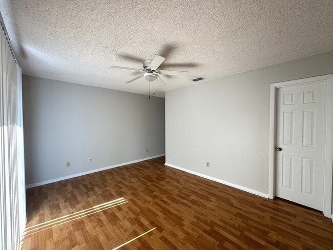 Building Photo - 3450 Harrow Ln