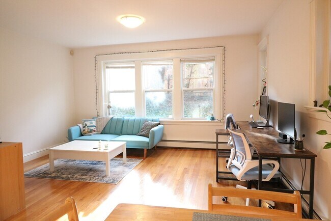 Building Photo - 30 Upland Rd