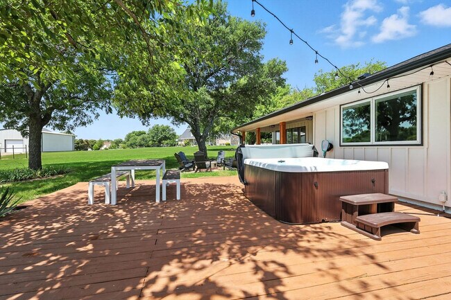 Building Photo - 2368 County Road 852-SI ID1055509P