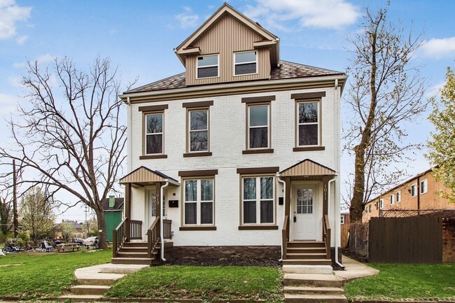 Building Photo - 1013 E Rich St