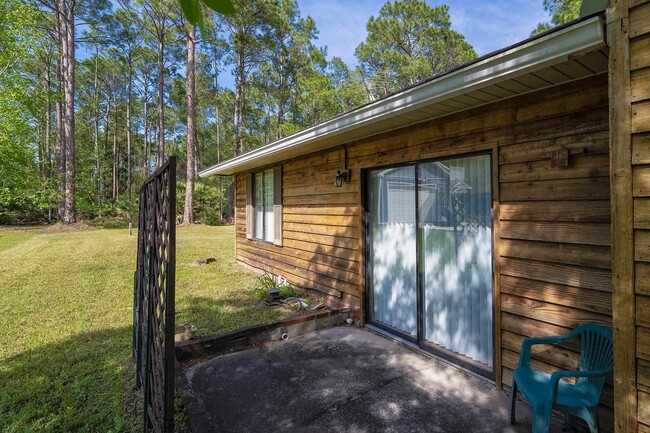 Building Photo - 1232 S Winterhawk Dr