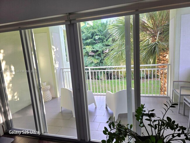 Building Photo - 5300 NW 87th Ave