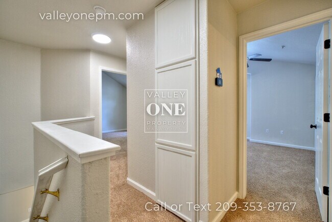 Building Photo - Rare vacancy opportunity in Turlock's fine...