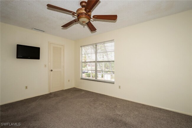 Building Photo - 25484 Cockleshell Dr