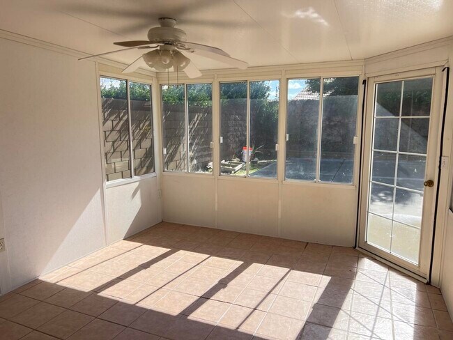 Building Photo - 4520 Pso Hermoso