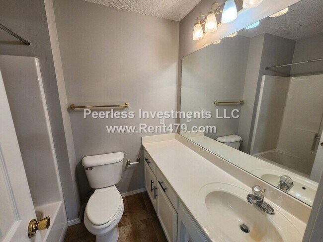 Building Photo - 509-A Braithwaite St