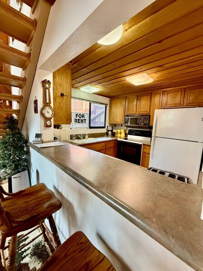 Building Photo - Fully Furnished 2BD/2BA Mountain Townhome | Cozy Pellet Stove | Parking Included