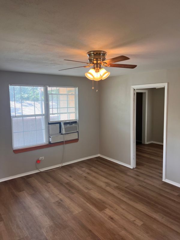Building Photo - 134 Cheyenne Ave