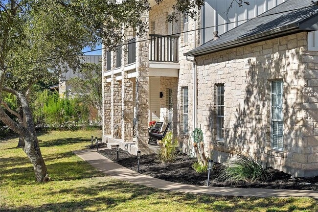 Building Photo - 310 Saddle Blanket Dr