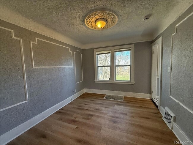 Building Photo - 16206 Snowden St