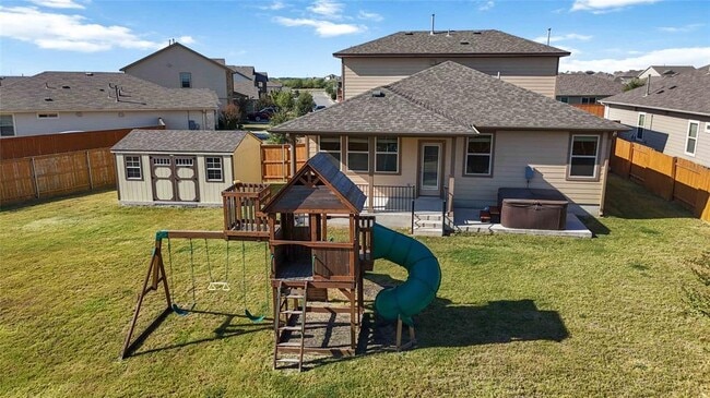 Building Photo - 137 Gray Wolf Dr