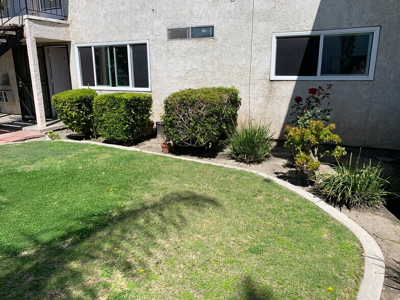 Building Photo - 11644 Bellflower Blvd