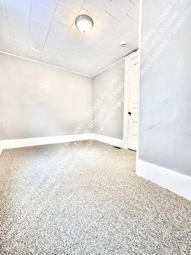 Building Photo - 111 Southside Pkwy