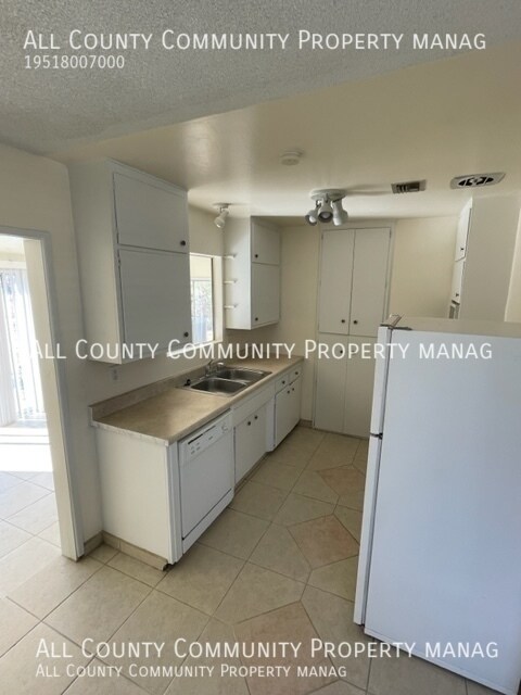 Building Photo - 61465 Alta Vista Dr