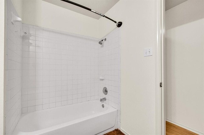 Building Photo - 17405 Bottle Springs Ln