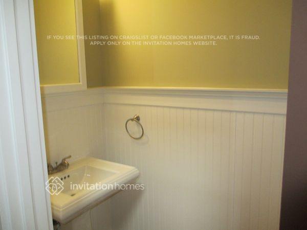 Building Photo - 3132 Cunningham Ln