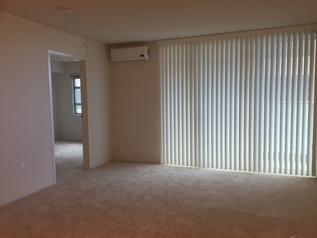 Building Photo - 1 Bedroom, 1 Bathroom, 1 Parking (801 Sout...