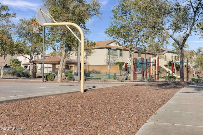 Building Photo - 2139 W Monte Cristo Ave