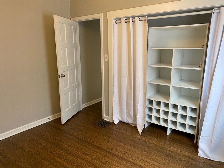 Building Photo - 5311 Crittenden Ave