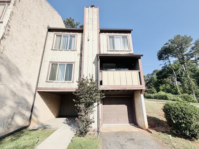 Building Photo - 2058 Watermark Pl