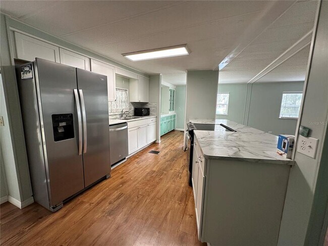 Building Photo - 24007 River Rd