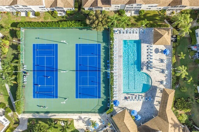 Building Photo - 8350 Wingate Dr