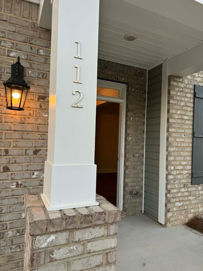 Building Photo - 112 Keating St