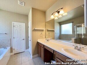 Building Photo - 24311 Canyon Row