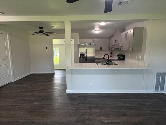 Building Photo - 55 Periwinkle Ct