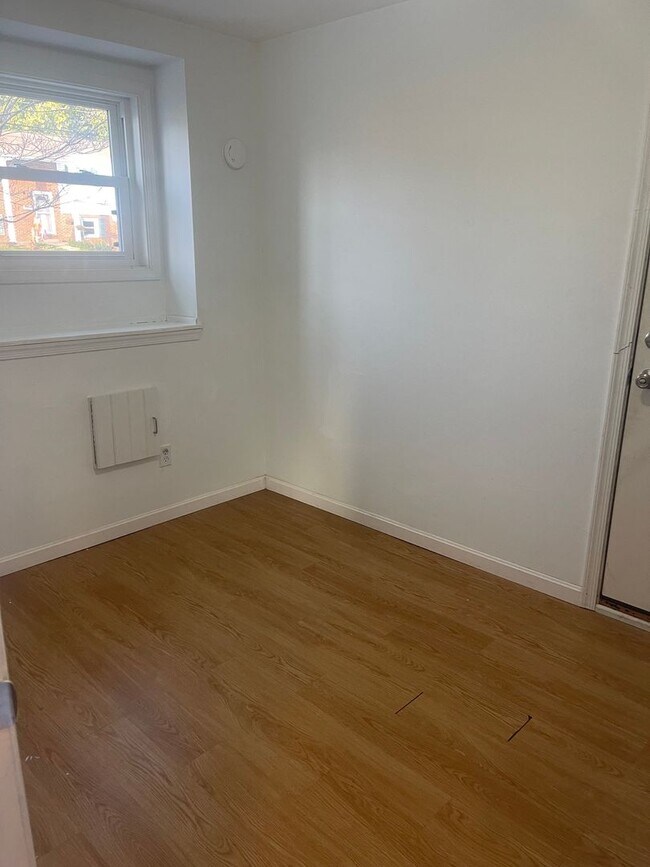 Building Photo - COMING SOON! Beautiful 4 Bedroom Home in M...