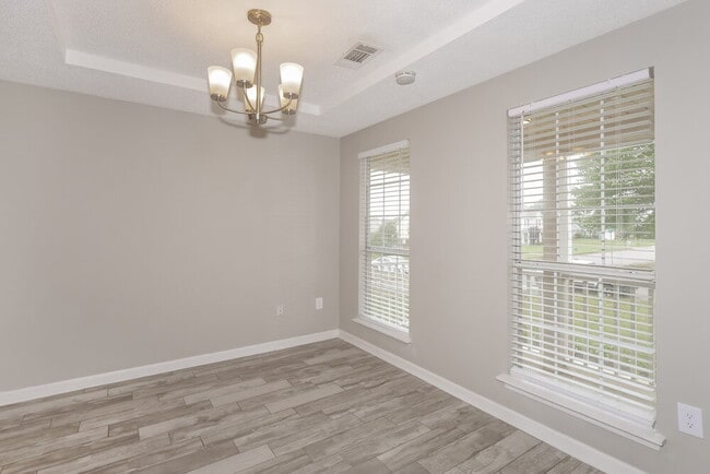 Building Photo - 12923 Fox Ridge Ln